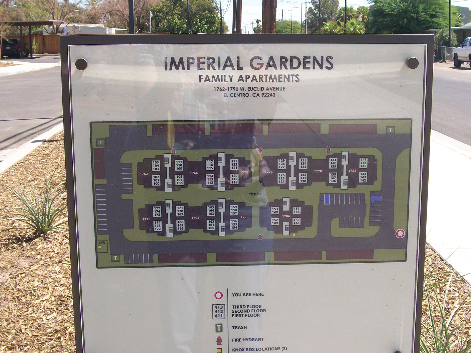 Imperial-Gardens (4)